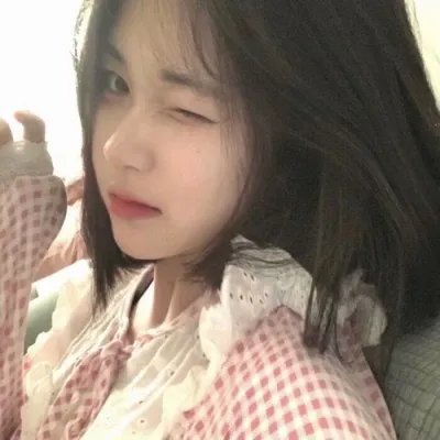 葛洛莉亚·贝尔